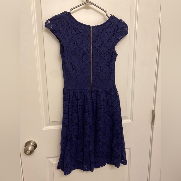 Eyelet Lace Guess Dress - Picture 3 of 3